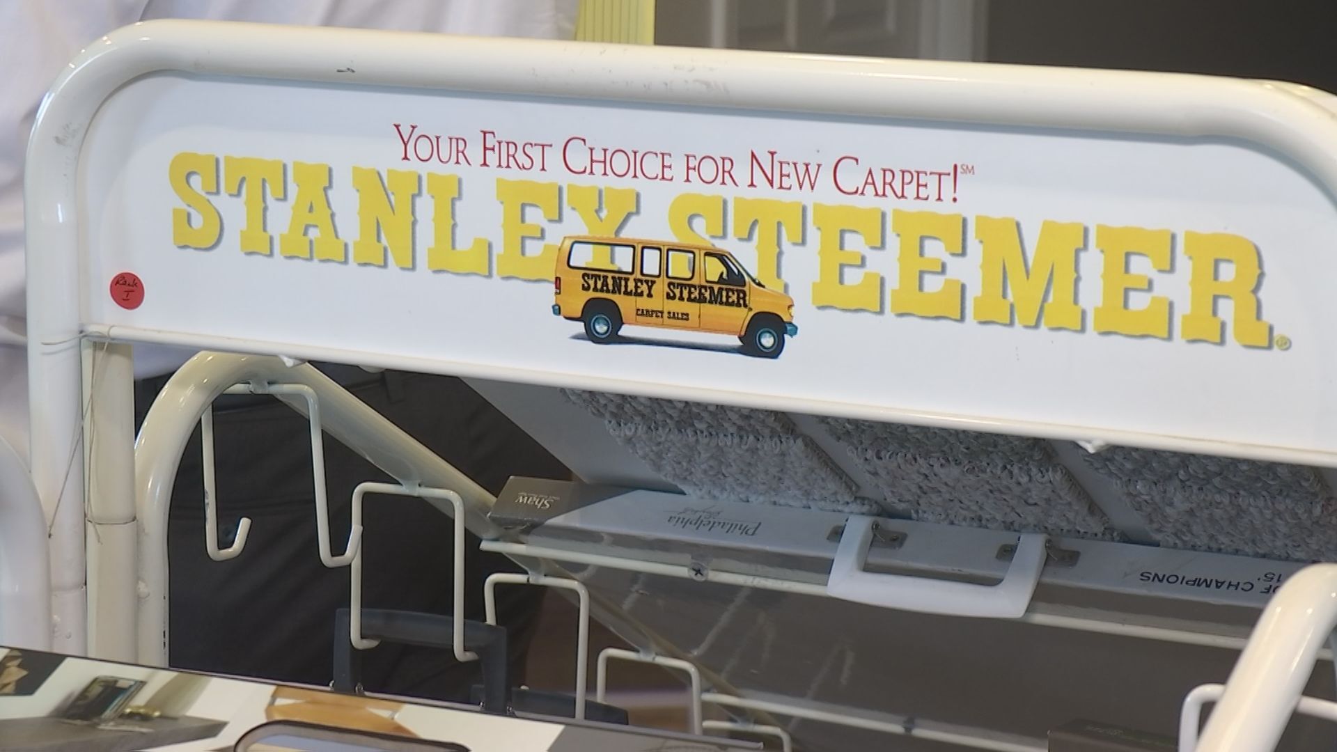 stanley steemer sign